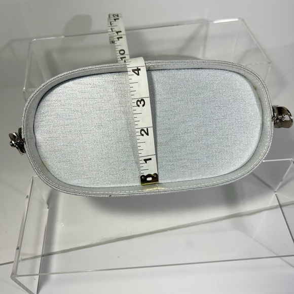 Vintage Metalic Silver Structured Divided Evening Bag W Adjustable Straps - Picture 13 of 14